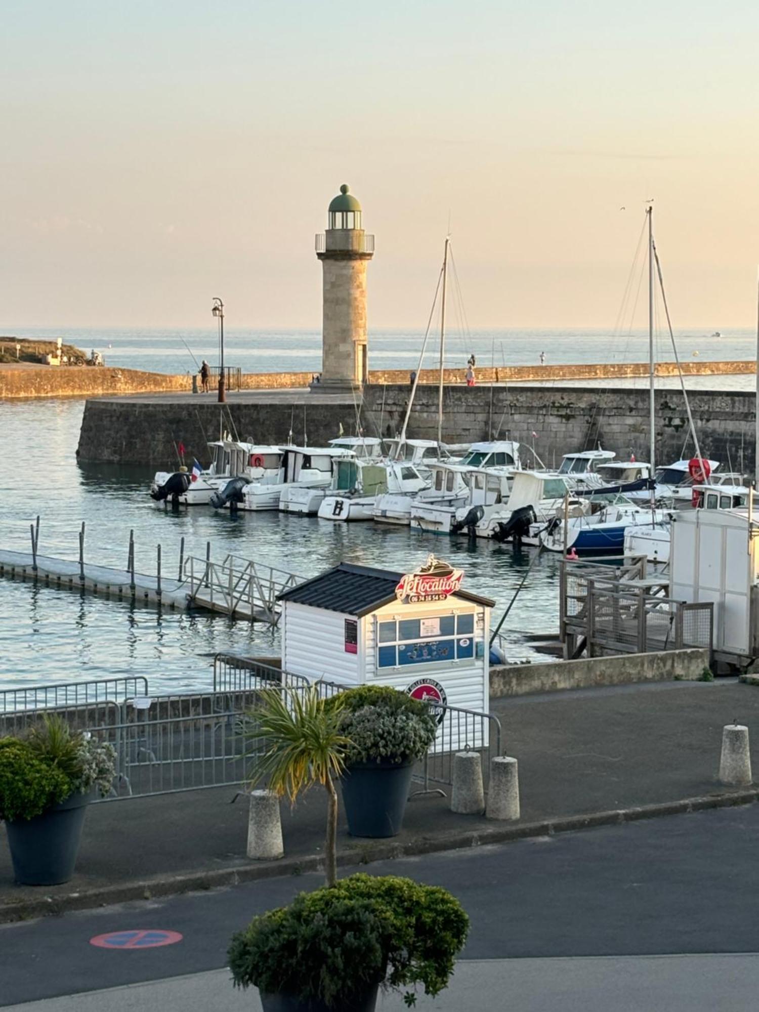 Apartamento Vue Panoramique Port Et Ocean Saint Gilles Croix de vie Exterior foto