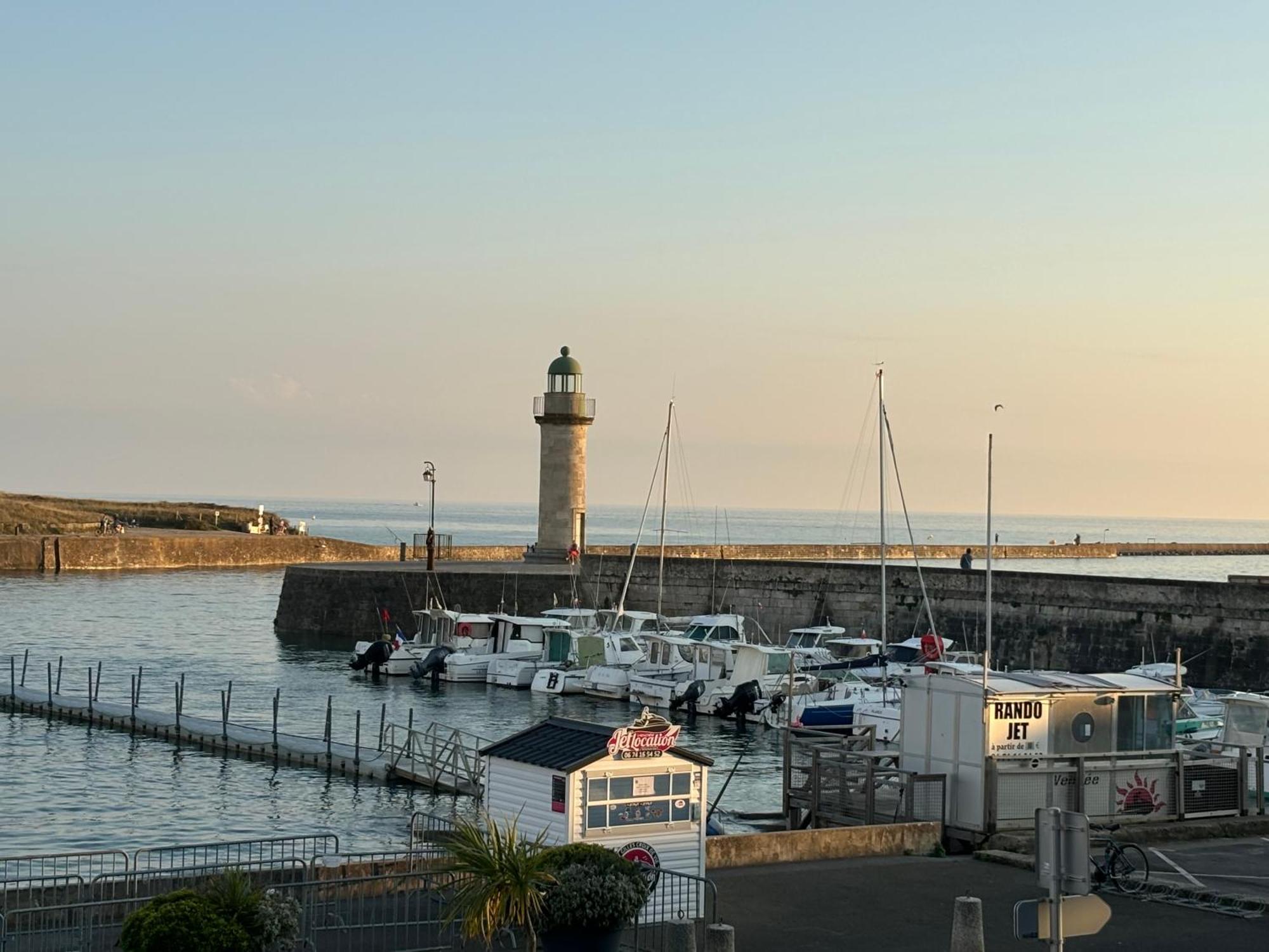 Apartamento Vue Panoramique Port Et Ocean Saint Gilles Croix de vie Exterior foto