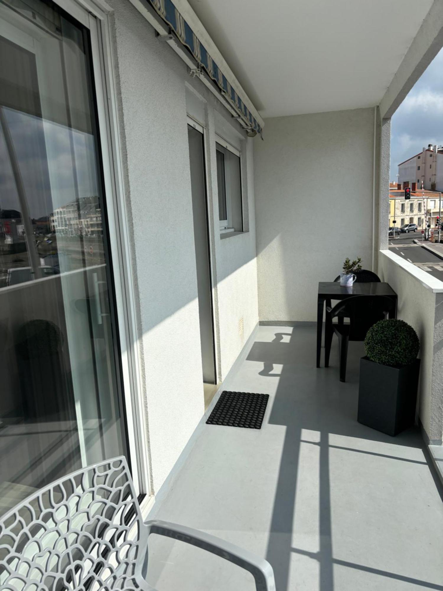 Apartamento Vue Panoramique Port Et Ocean Saint Gilles Croix de vie Exterior foto